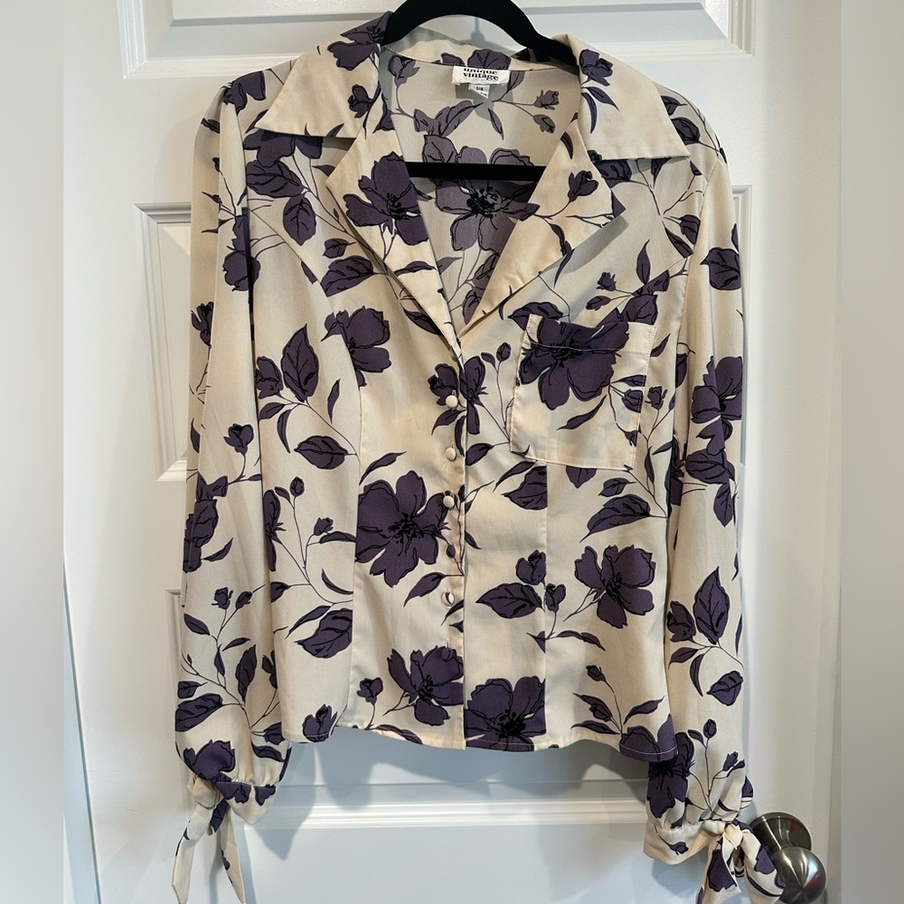 Unique Vintage Floral Blouse - EUC